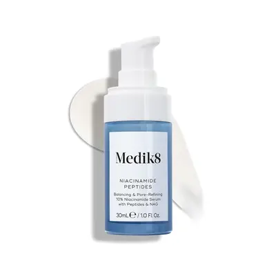 medik8 Niacinamide 10% + Peptides пептидна сироватка з 10% ніацинаміду